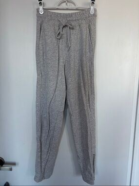 PINK Victoria's Secret Light Gray joggers with zipper ankle